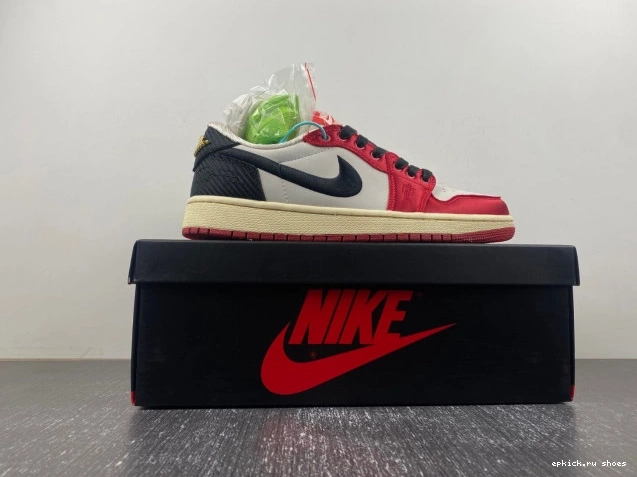 Cheap Home Room Low FN0432-017 OG Air 1 x Trophy Jordan 0703